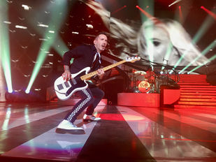 Derek Frank Fano JM4 bass with Gwen Stefani in Las Vegas