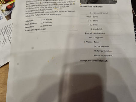 Kürbissuppe mit curry