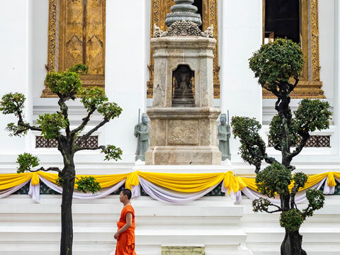 Authentic Unique Bangkok Photo Walk Explore Unique Unseen Non-Touristy Hidden Gems Spots By Local Photographers Photography Experience Tour