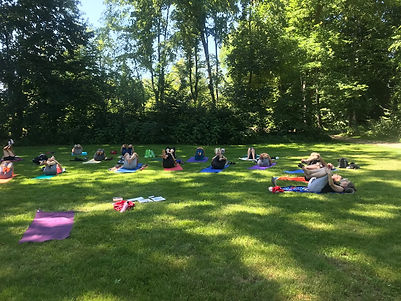 Outdoor-Yoga.jpeg