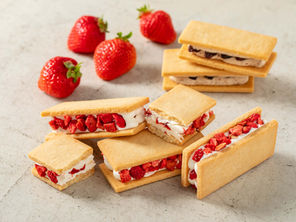 《苺のソイチーズサンド》販売スタート🍓