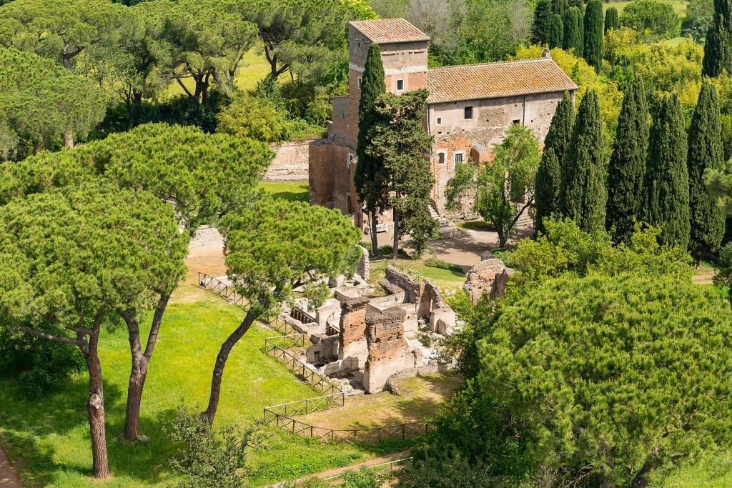 roma_via-appia-antica_casale-di-santa-maria-nova_veduta-aerea_foto-parco-appia-antica.webp
