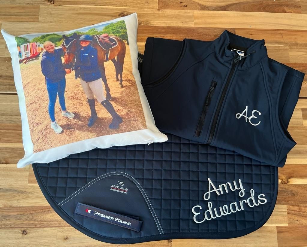 LADIES / MENS - GILET, SADDLEPAD, CUSHION BUNDLE