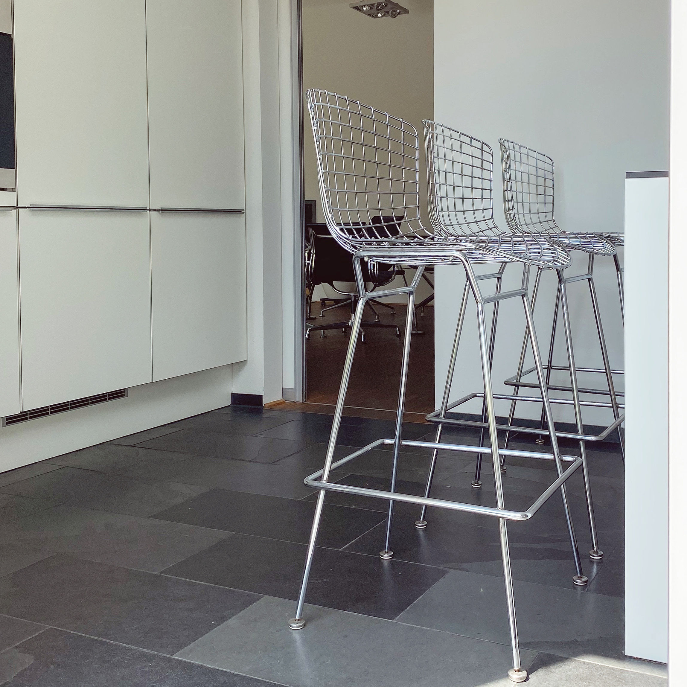 3 Knoll International  - Harry Bertoia - Barhocker Model 428