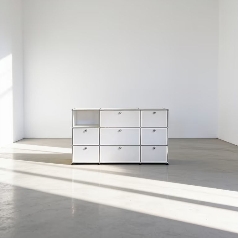 USM Haller Sideboard Weiss mit Akustiktueren Designklassiker