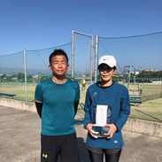 Ｂクラス優勝　西原・川上ペア.jpeg