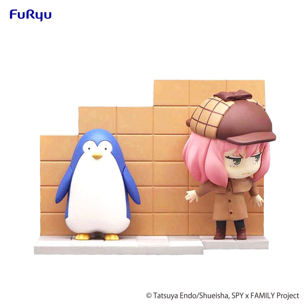 Spy x Family Hold Figure - Anya & Penguin (Furyu)
