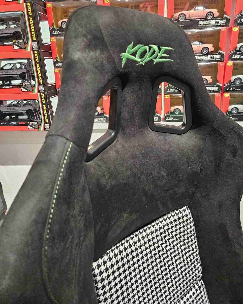 Thumbnail: 1pc of Kode Hounslow Front with Glitter Green Back Bucket Seat -Size Medium