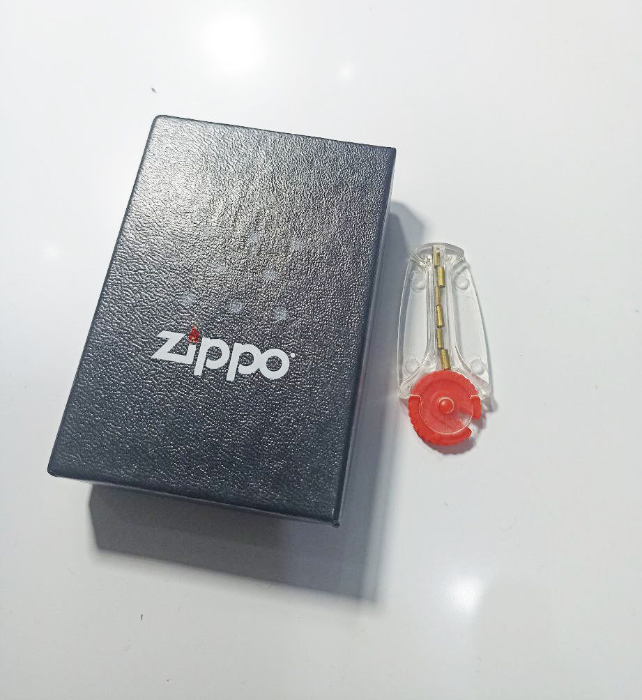Miniatura: Isqueiro Zippo Iridescente