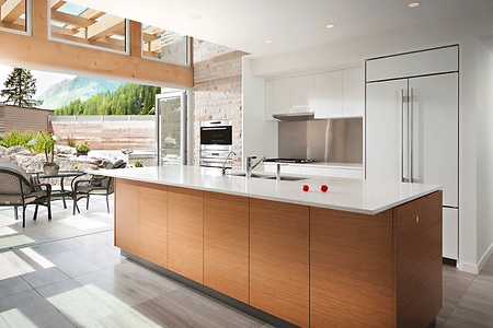 9_West_Van_residential_kitchen_millwork-980.png