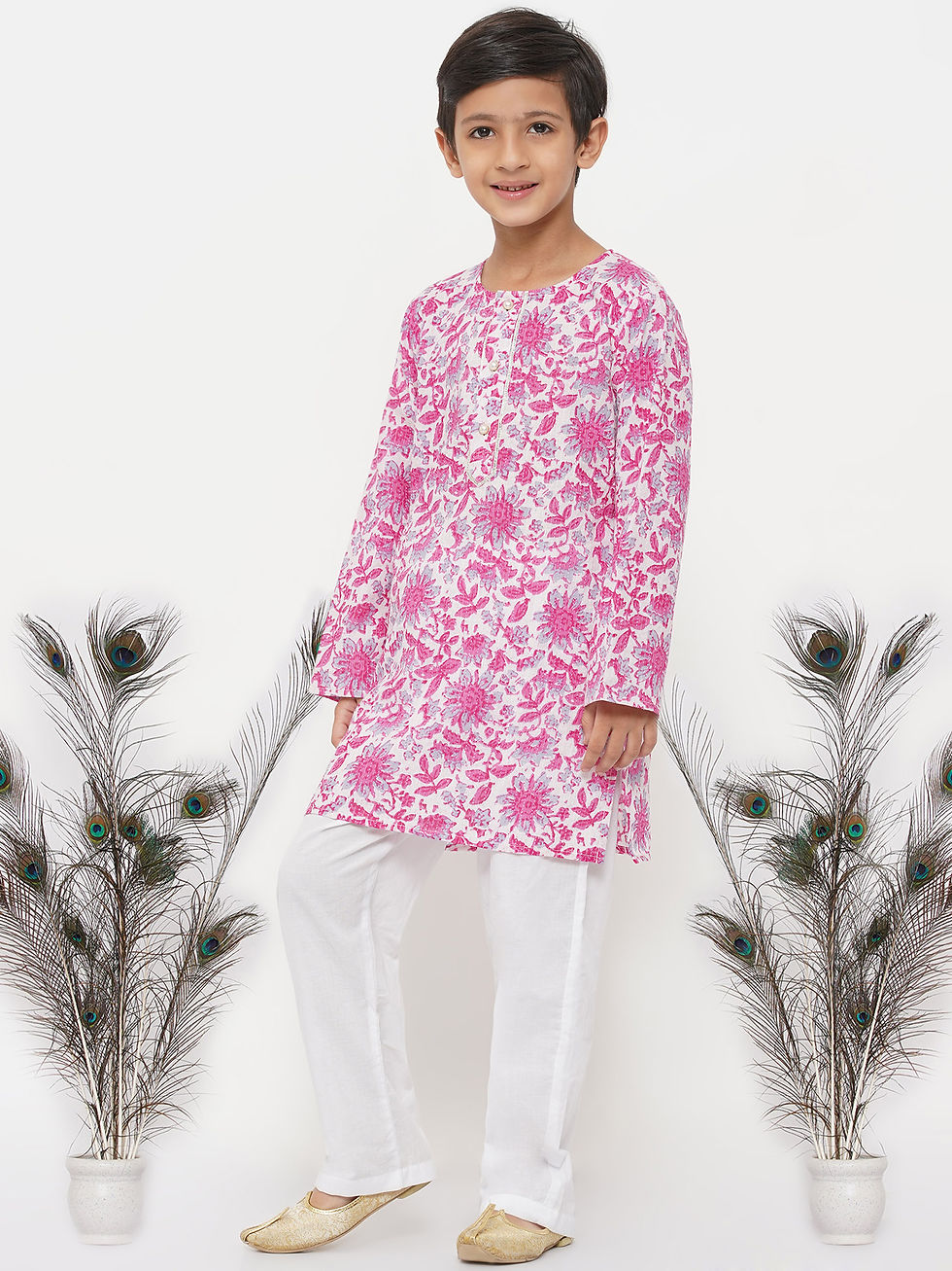 Boys Cotton Thread work Floral Kurta with Pearl Buttons and Pyjama