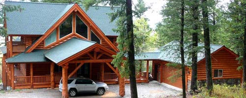 Yellowstone chalet from Lazarus Log Homes 500.jpg