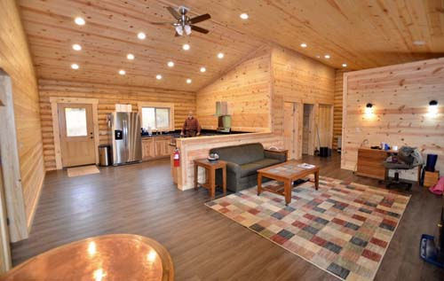 Eagle Creek log cabin open floorplan 500.jpg