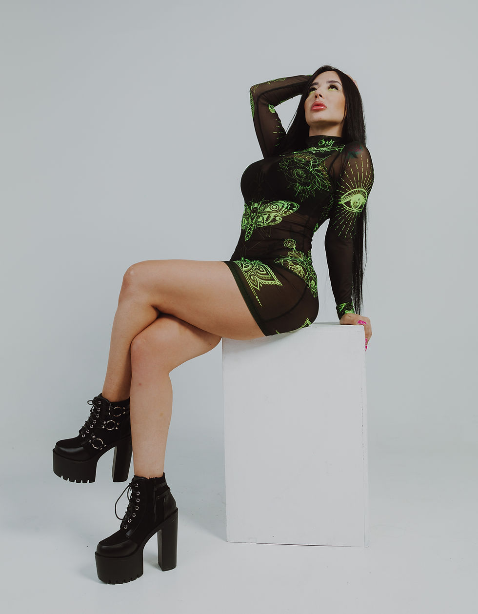 Thumbnail: Vestido Traslucido Mándala Neón