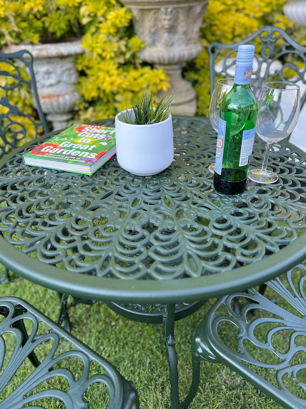 Thumbnail: Vintage Green Patio Set