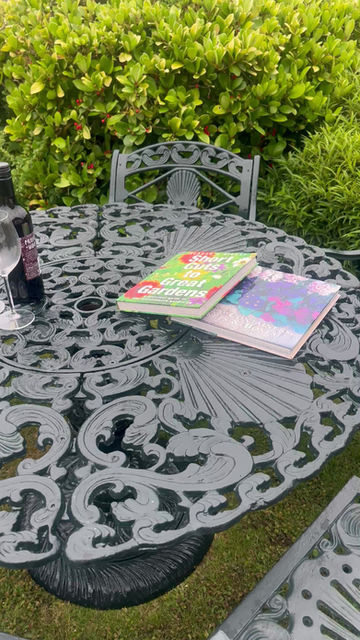 Thumbnail: Heavy Cast Iron Scallop Shells and Dolphins 