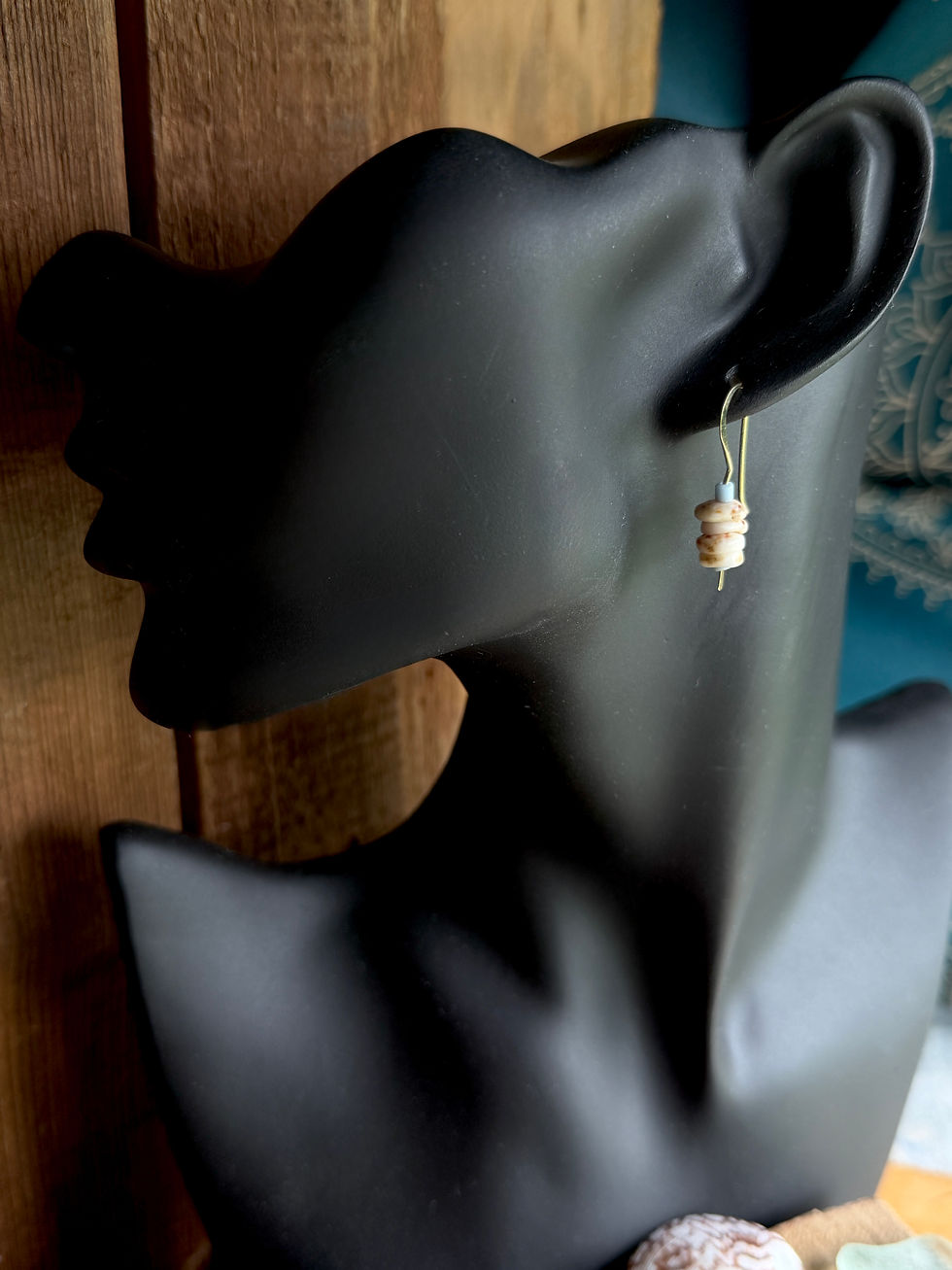 Thumbnail: Carolina Shore-Seashell Threader Earrings 
