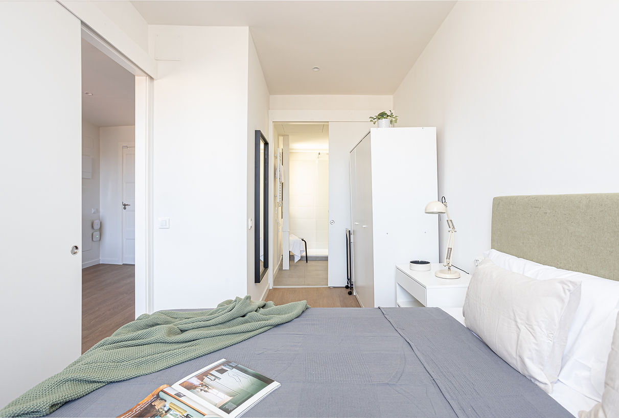 Sant Bertran_8_4-2_-19_edited.jpg