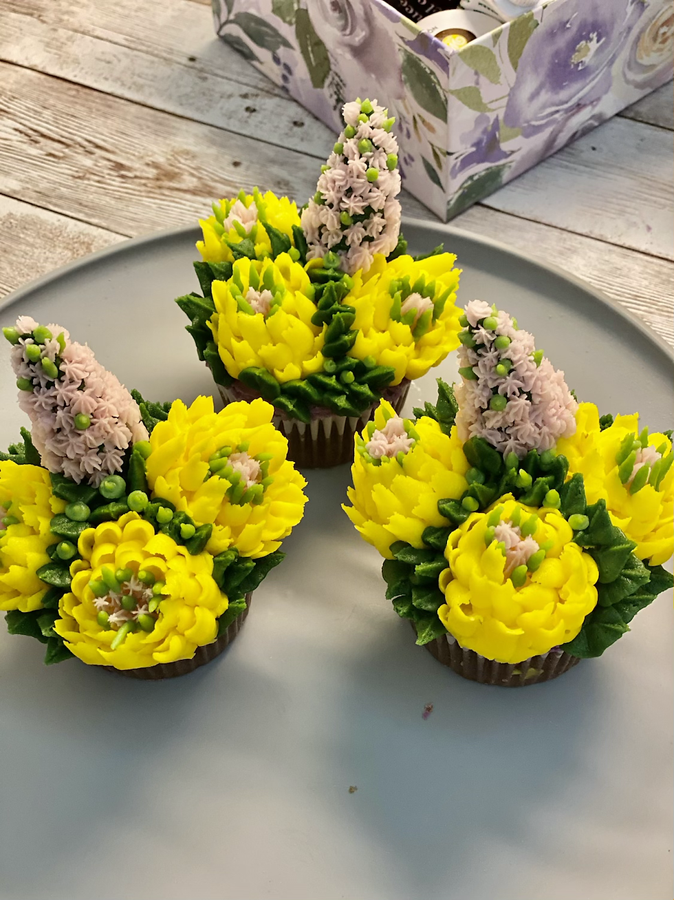 Thumbnail: Small Luxury Bouquet