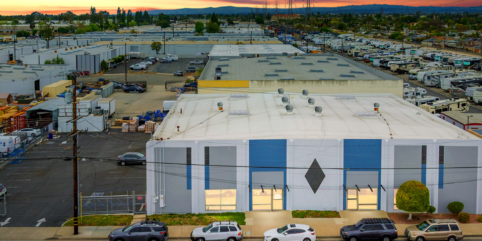 7571-7575 Chapman Ave 