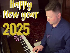 Happy New Year! Here is to 2025 with a piano cover of auld lang syne!π΅πΉπΆπΌπ€ππ₯³ππΎππππποΈπ