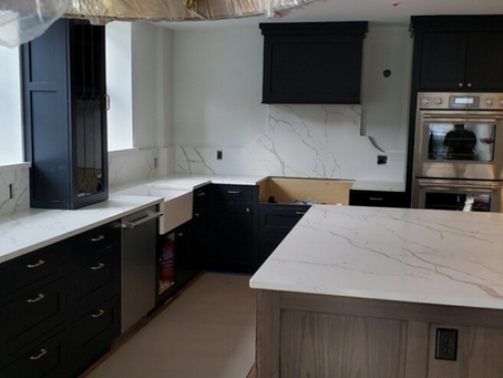 Quartz - MSI Q
Color - Calacatta Laza