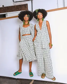 Modelos vestindo Malhas Teda em look de Isaac Silva para o SPFW