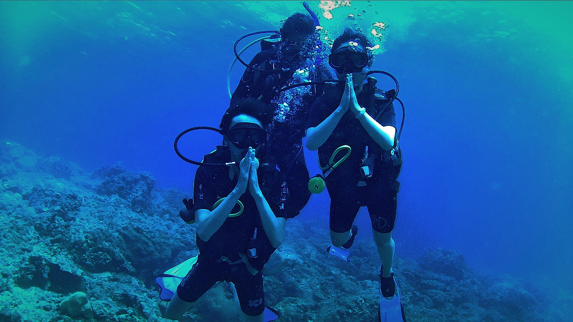 baptême / initiation plongée à koh phi phi avec instructeur francophone