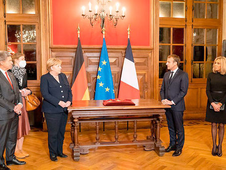 Merkels Abschied in Frankreich