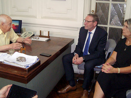 Geschäftlich und gemeinnützig