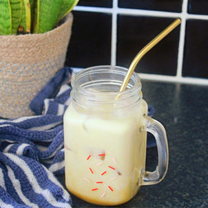 Iced Turmeric and Cinnamon Latte