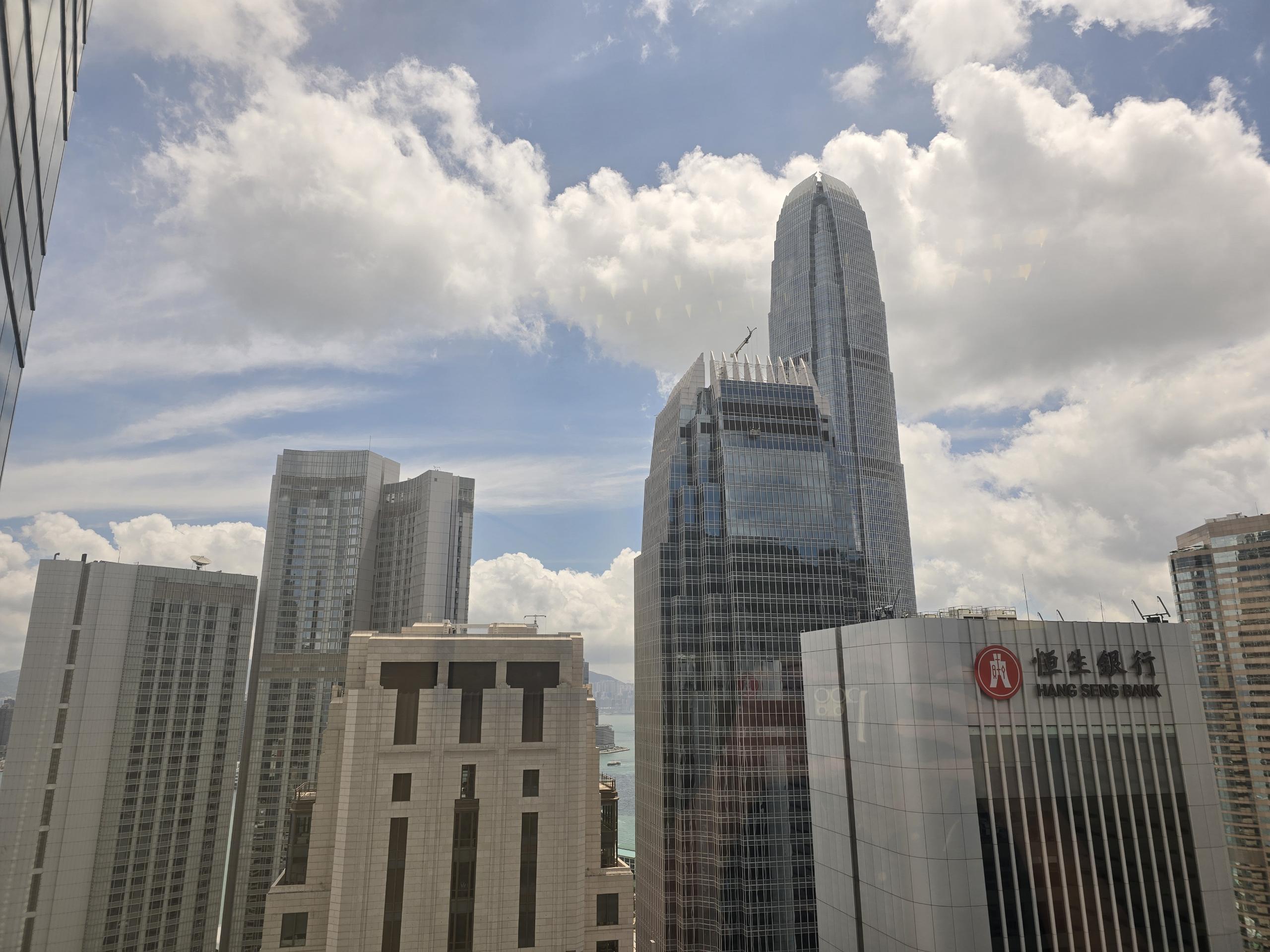 CENTRAL · CITY VIEWS