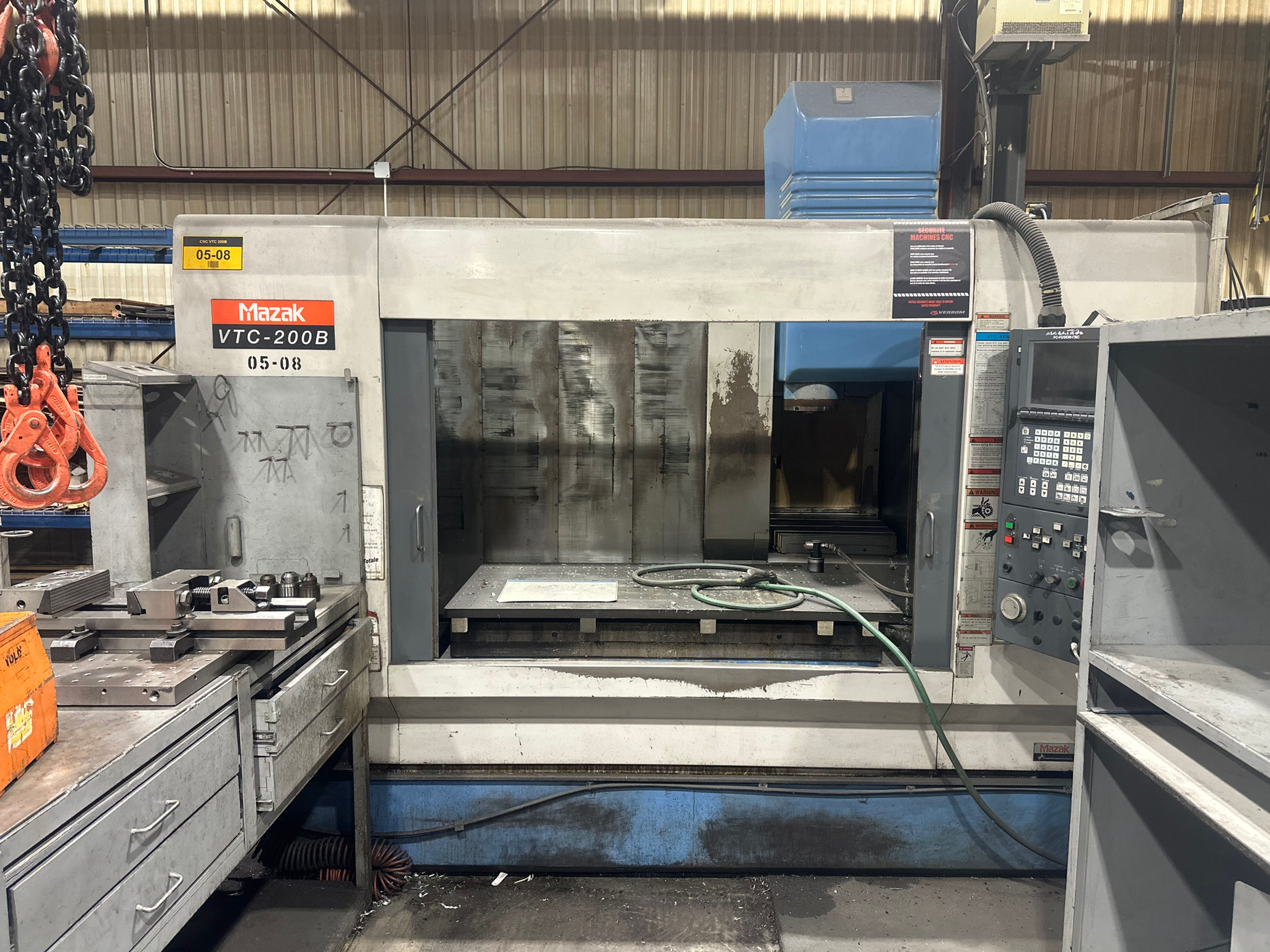 A VENDRE  FRAISEUSE CNC MAZAK VTC 200 B