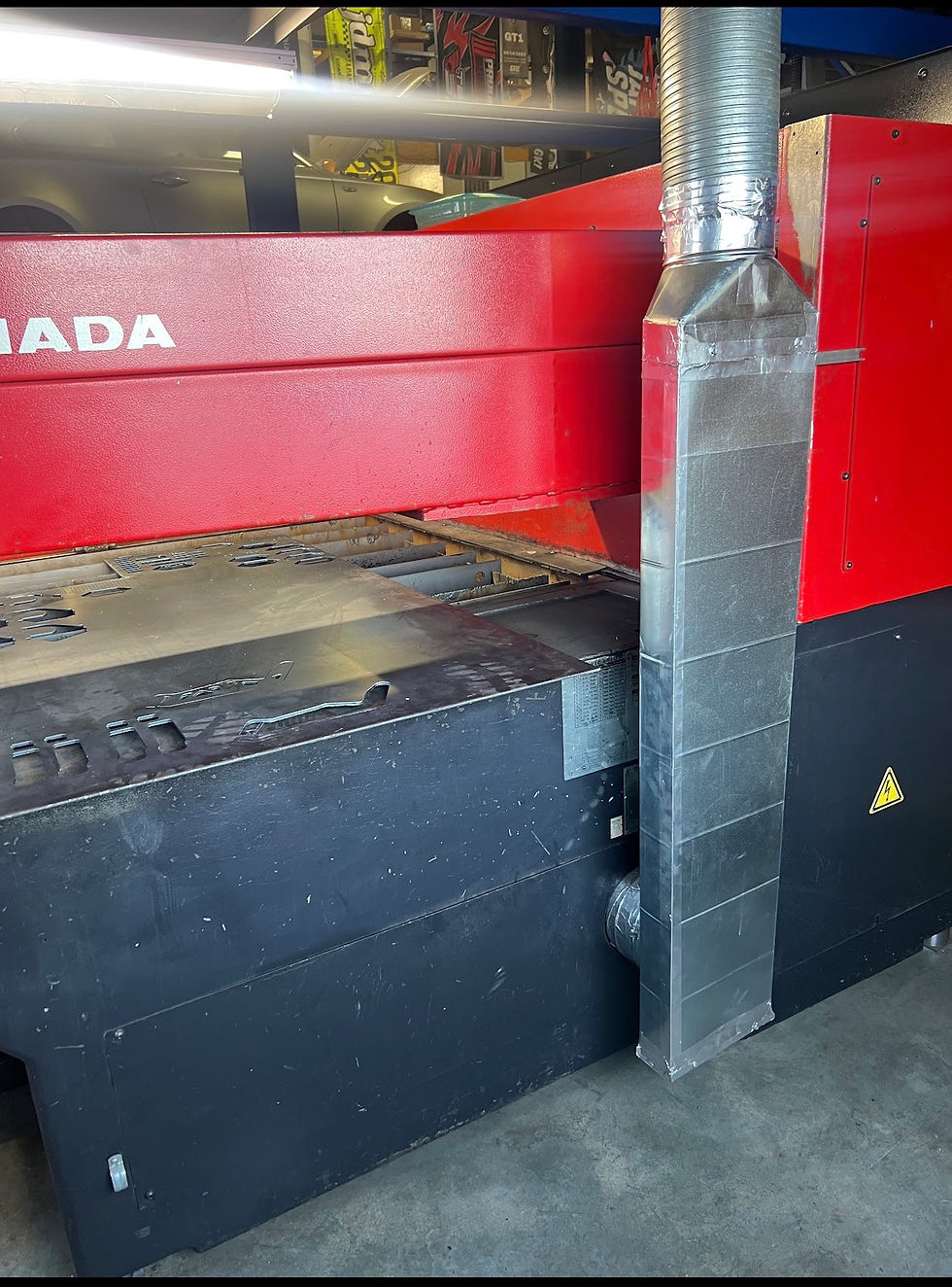 Thumbnail: À VENDRE — Laser CO2 Amada Quattro 2000 W (Fanuc AF2000E)