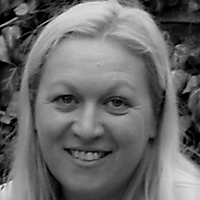 crop of profile pic (2)_edited_edited.png