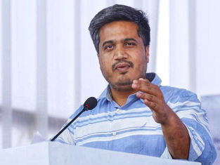 आ. रोहित पवार यांच्या नेतृत्वाखाली राष्ट्रवादी काँग्रेस शरदचंद्र पवार पक्षाकडून उमेदवारांची यादी जाहीर; नगराध्यक्षपदासाठी संध्या शहाजी राळेभात, २४ नगरसेवक उमेदवारांची घोषणा