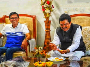 "हा फक्त फराळ की राजकीय रणनीती?" – सभापती राम शिंदे आणि राजेंद्र फाळके यांच्या भेटीनंतर चर्चांचा महापूर!