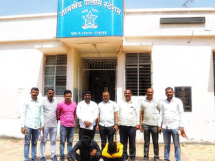 "जामखेडमध्ये कामगारांचे मोबाईल चोरी करणारे दोन आरोपी जेरबंद — स्थानिक गुन्हे शाखेची शानदार कारवाई!"