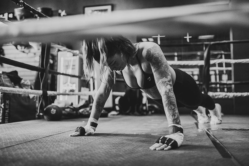 Expert 1:1 boxing coaching and private fitness sessions for women in Birmingham