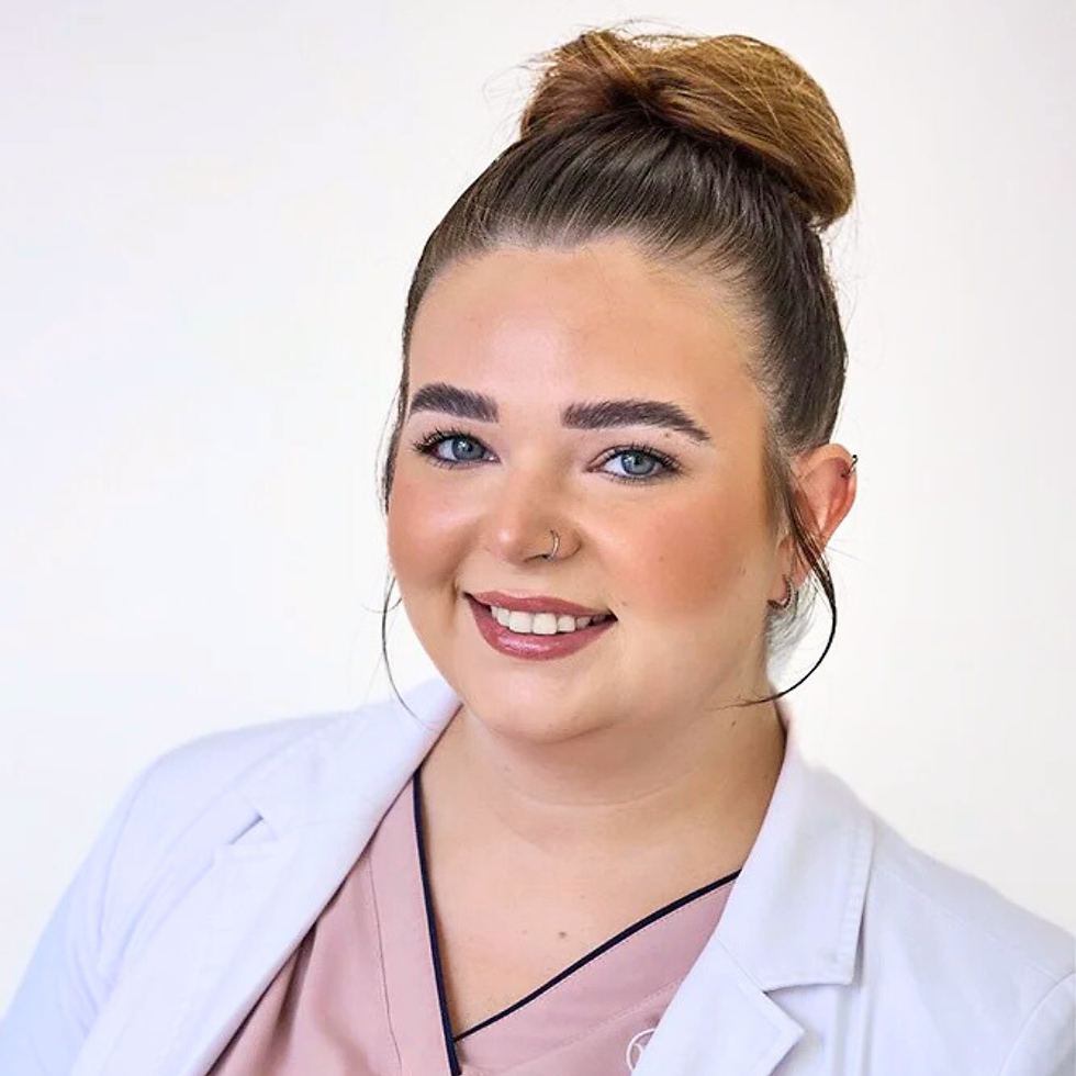 Professional headshot of Kelly, a dedicated skin health expert at Luxe Skin Lab_