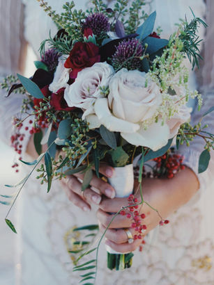 5 Creative Holiday Wedding Ideas for a Magical Celebration