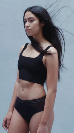 Saalt%20Bikini%201_edited.jpg