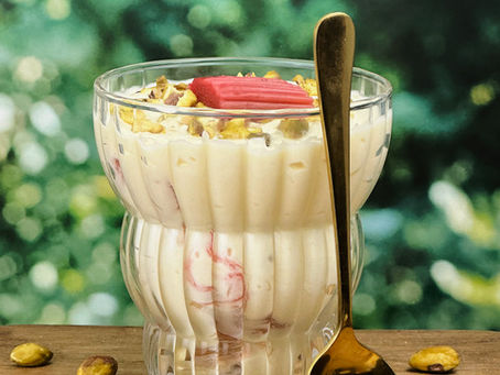 Rhubarb & Custard Fool