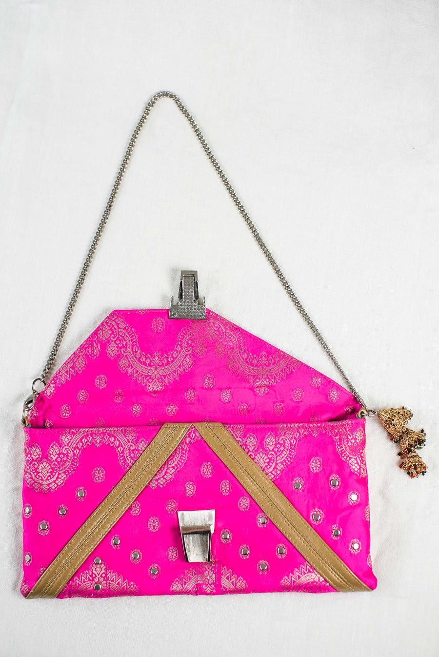 Thumbnail: Silk clutch bag with chain and tassel