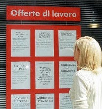 Regioni/ Smantellata finta agenzia di servizi che prometteva assunzioni.