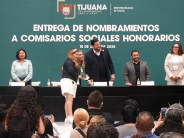 RINDEN PROTESTA 368 COMISARIOS SOCIALES HONORARIOS