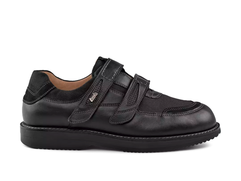 Die Abbildung zeigt das LucRo Schuhmodell HARALD