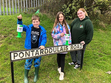 Children raising money for Swansea Community Farm