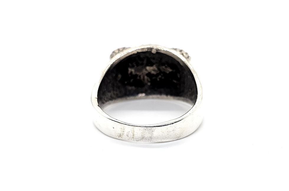Thumbnail: Sailor ring