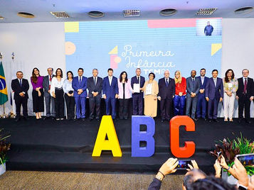 Instituições paraenses assinam Pacto Estadual pela Primeira Infância